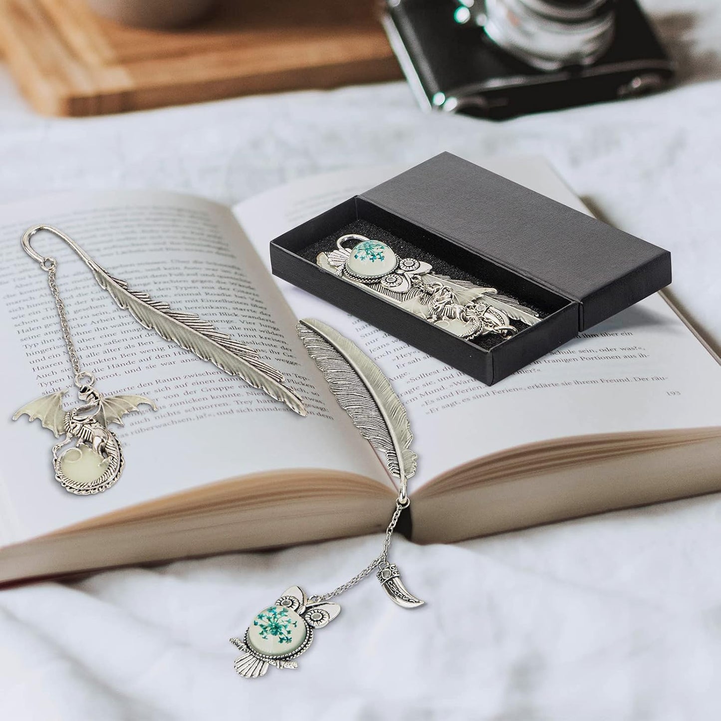 2 Pieces Feather Metal Bookmark Set – Vintage Owl & Dragon Pendant Page Clips