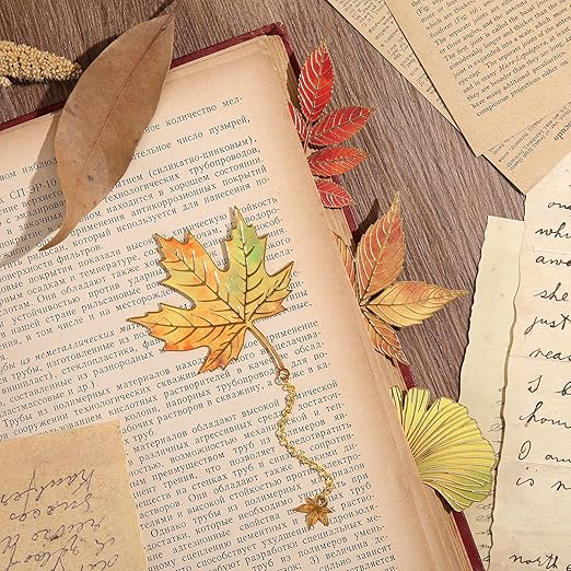 4 Pieces Leaf Metal Bookmark Set β Autumn Maple & Ginkgo Design with Hanging Chains
