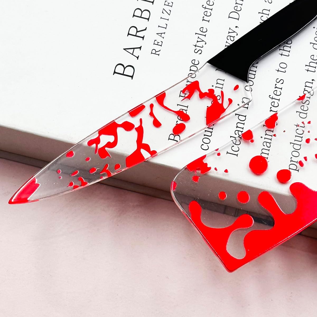 4PCS Creative Knife Shape Bookmarks Set – Unique Blood Pattern Design with Tassels, Fun Reading Markers for Students and Book Lovers