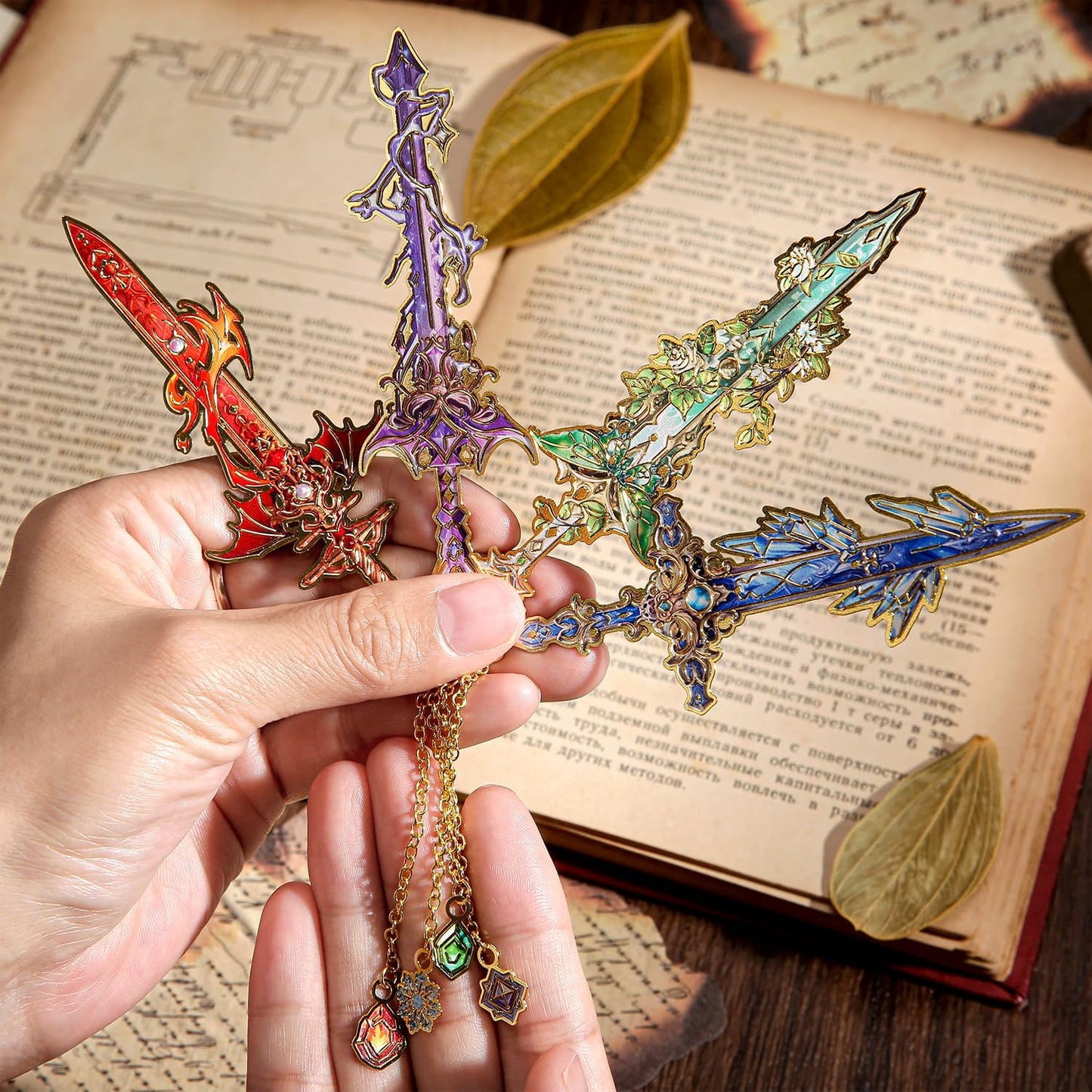 4 Pieces Metal Sword Bookmark Set – Creative Fantasy Alloy Page Clips with Charms