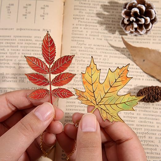 4 Pieces Leaf Metal Bookmark Set – Autumn Maple & Ginkgo Design with Hanging Chains