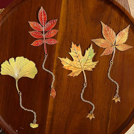 4 Pieces Leaf Metal Bookmark Set – Autumn Maple & Ginkgo Design with Hanging Chains