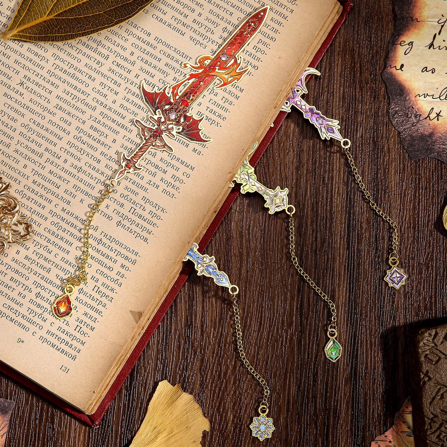 4 Pieces Metal Sword Bookmark Set – Creative Fantasy Alloy Page Clips with Charms